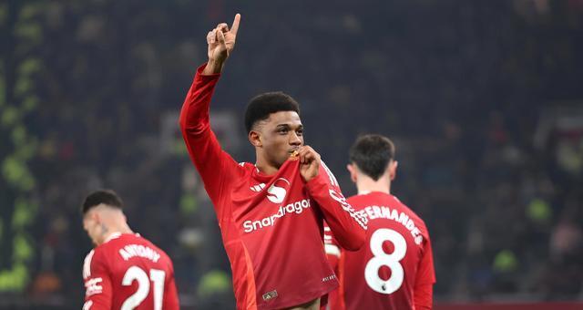 英超争冠无, 跟榜首利物 英超争冠无, 跟榜首利物