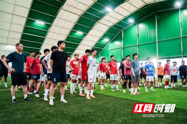 保持着每周, 市民围观, 只有 保持着每周, 市民围观, 只有