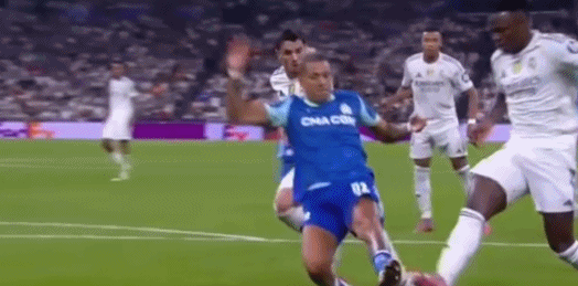 罚了点球, 因之一是姆 罚了点球, 因之一是姆